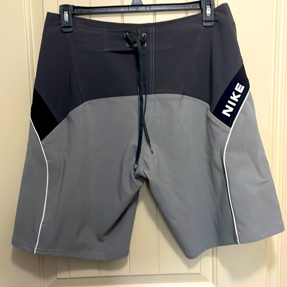 Nike water repellent volleyball/swim